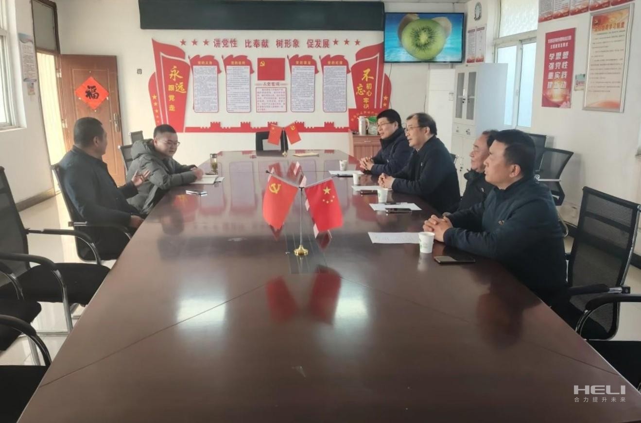 現場召開座談會.jpg
